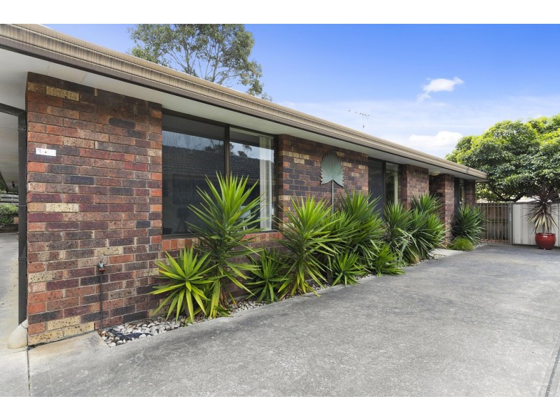 3/4 McHaffie Drive, Cowes VIC 3922