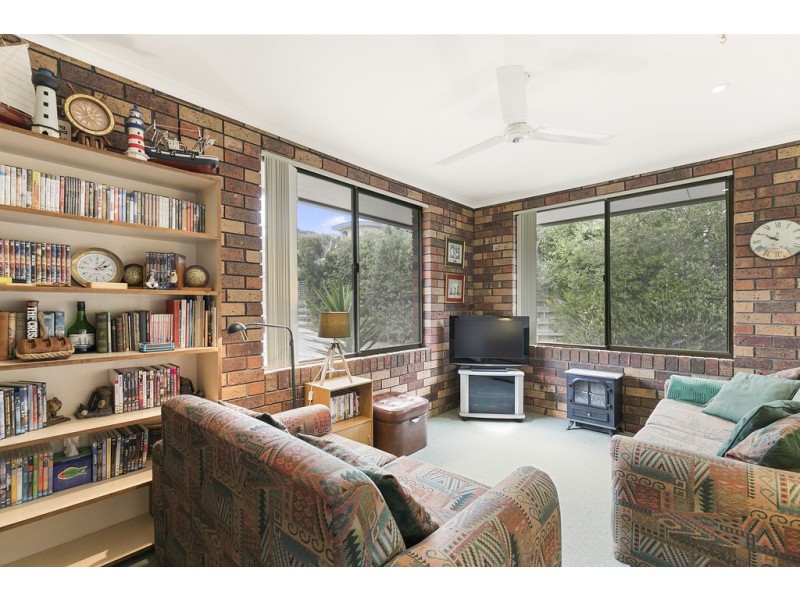 3/4 McHaffie Drive, Cowes VIC 3922