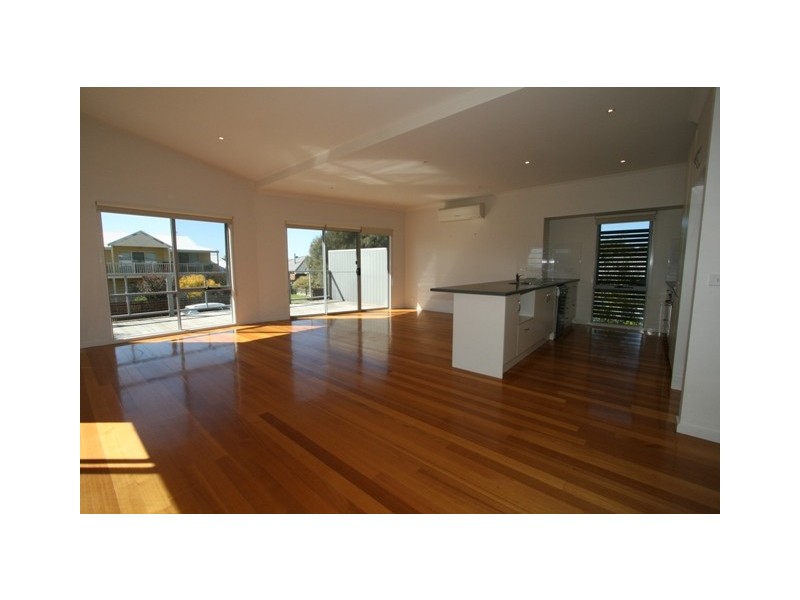 2 Chloe Close, Cowes VIC 3922