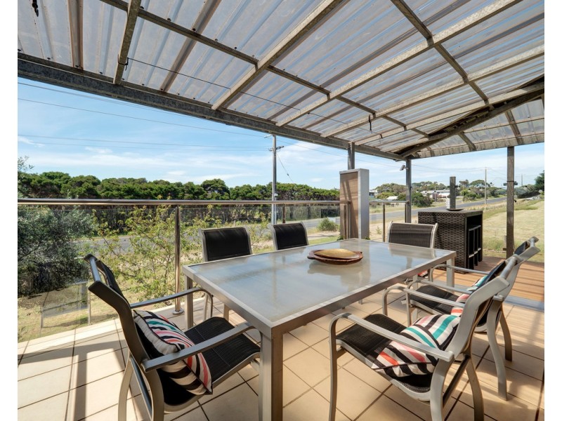 1/117 Back Beach Road, Smiths Beach VIC 3922