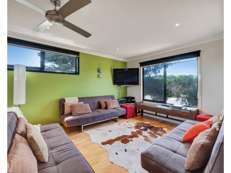 1/117 Back Beach Road, Smiths Beach VIC 3922