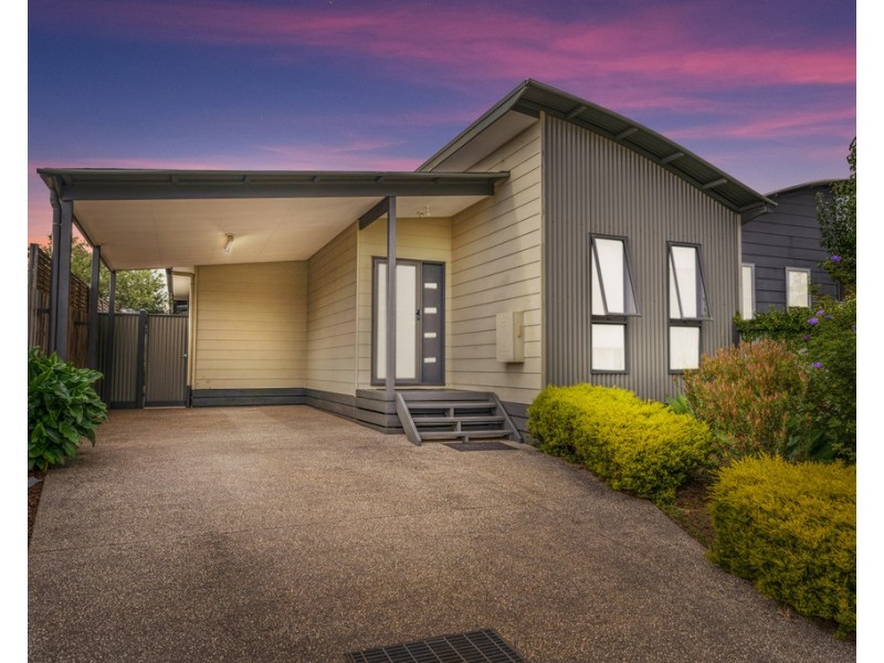 54 Redwood Drive, Cowes VIC 3922