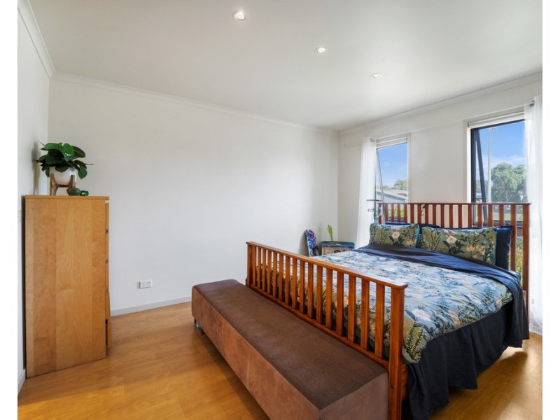 54 Redwood Drive, Cowes VIC 3922