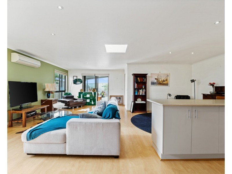 54 Redwood Drive, Cowes VIC 3922