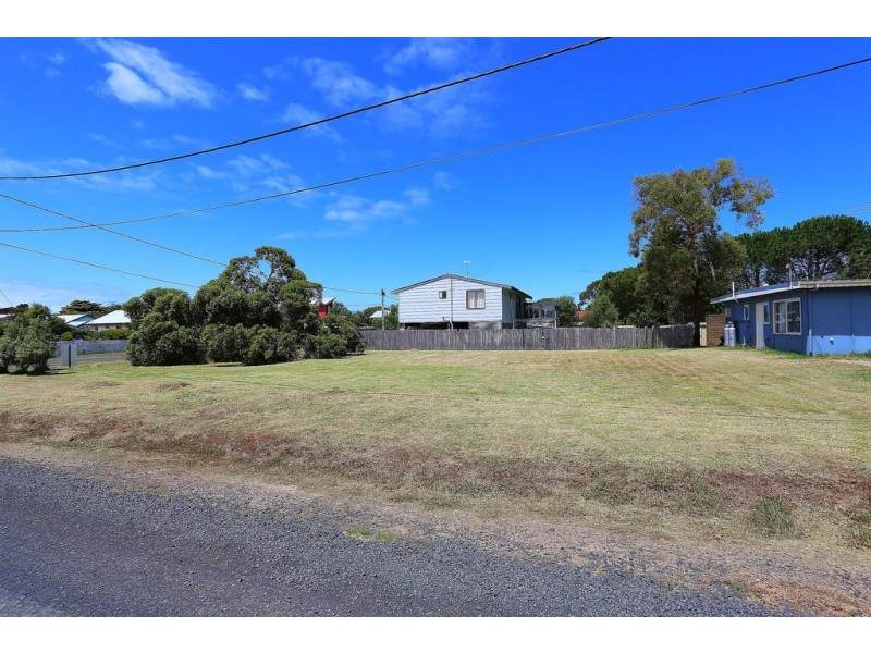 10 Barramundi Avenue, Smiths Beach VIC 3922
