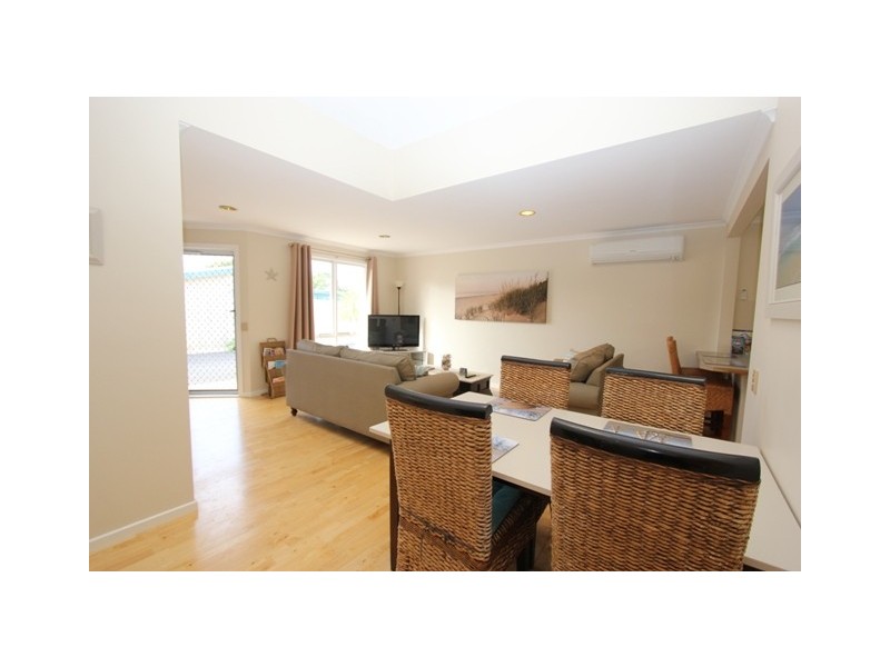 5/6 Park Street, Cowes VIC 3922