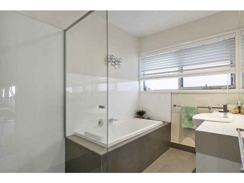 1/38 Panorama Drive, San Remo VIC 3925