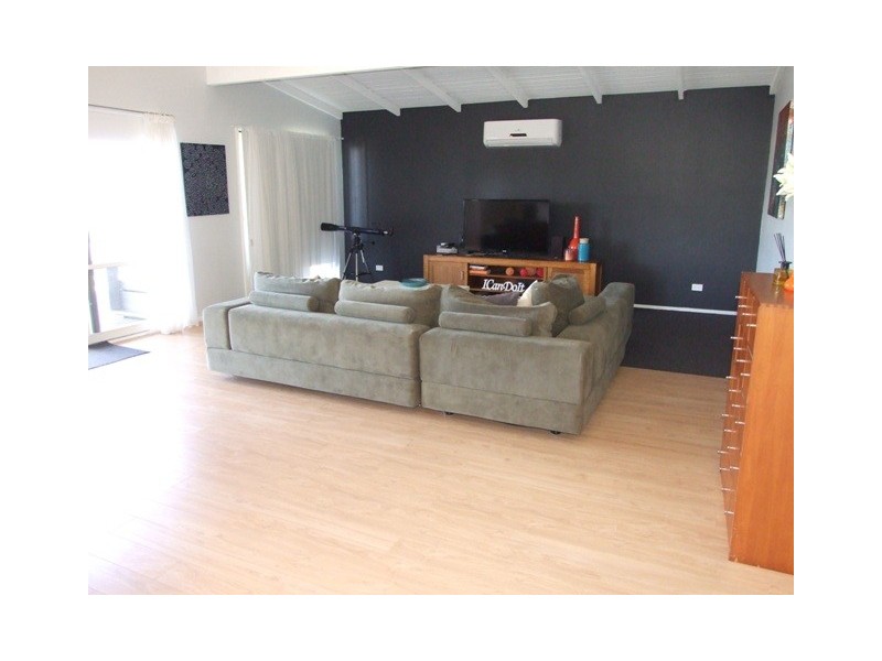 27 Poulter Ave, Rhyll VIC 3923