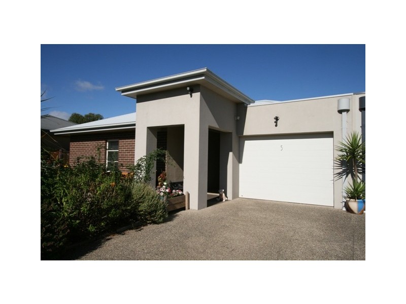 5/60 McKenzie Road, Cowes VIC 3922
