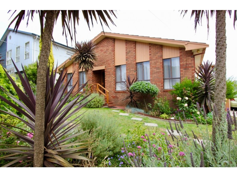 32 Walton Street, Cowes VIC 3922