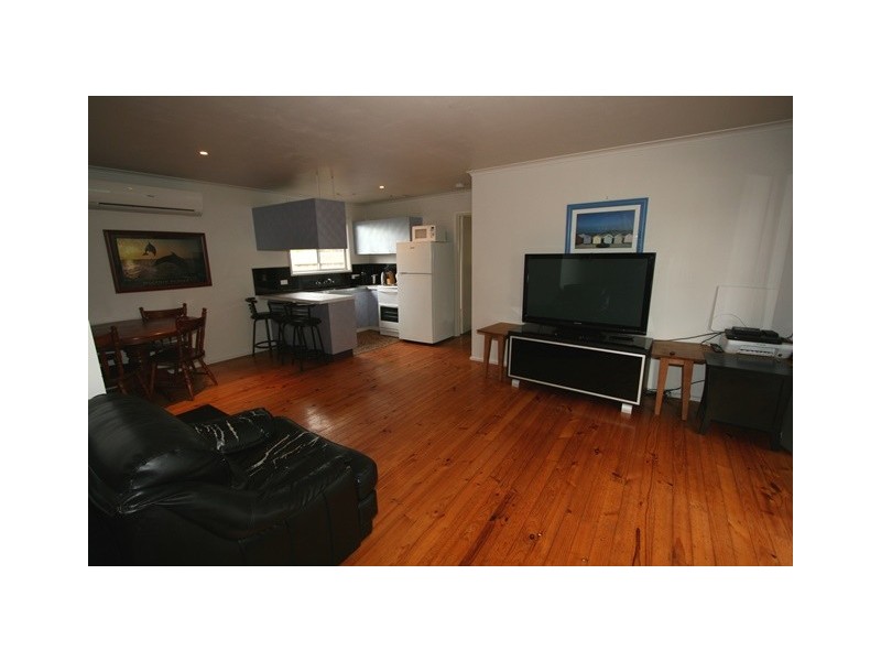 21 Lansell Road, Cowes VIC 3922