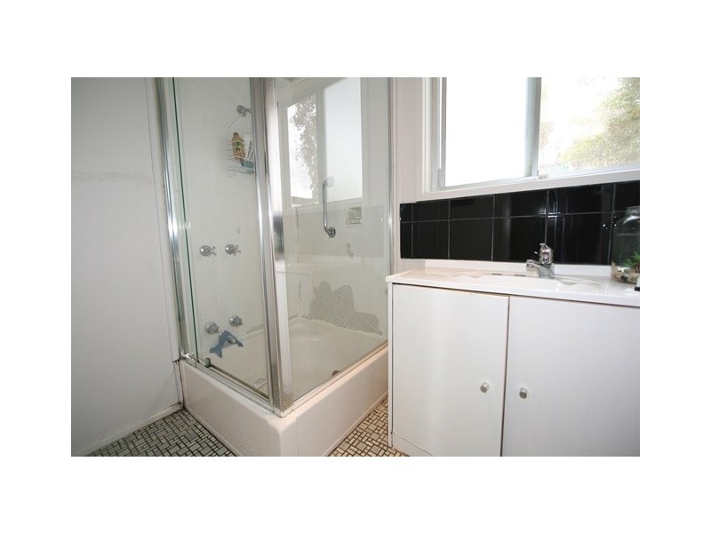 21 Lansell Road, Cowes VIC 3922