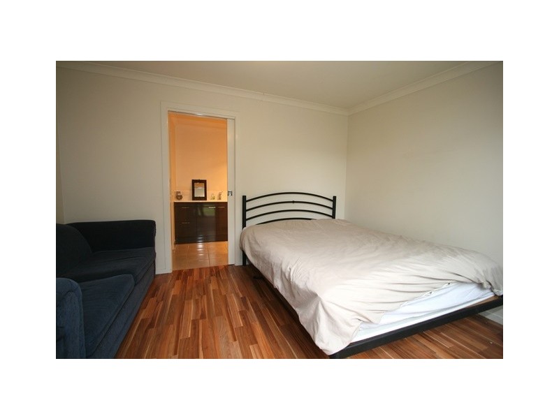 21 Lansell Road, Cowes VIC 3922