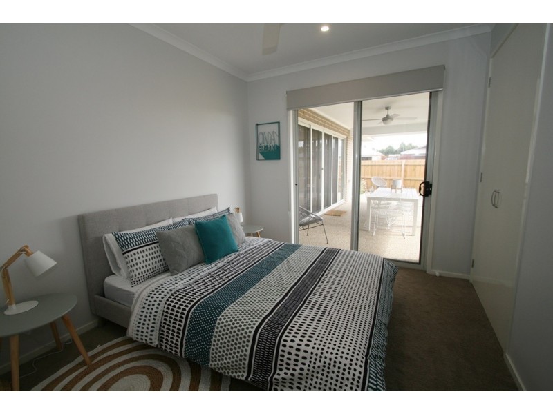 16 Shoalhaven Road, Cowes VIC 3922