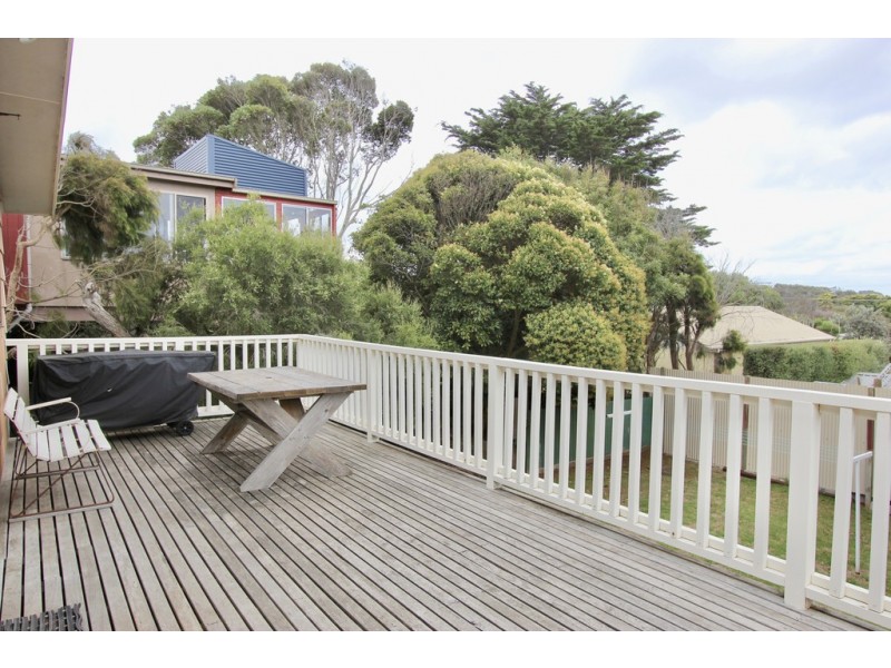 31 Hollywood Crescent, Smiths Beach VIC 3922