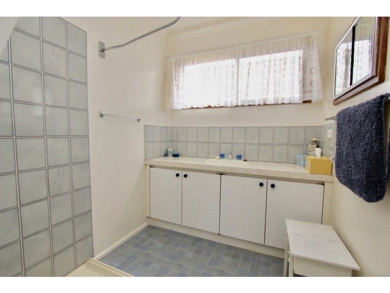 31 Hollywood Crescent, Smiths Beach VIC 3922