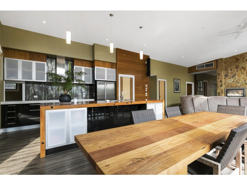 1 Tahiti Court, Cape Woolamai VIC 3925