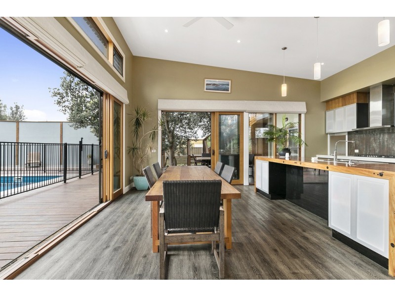 1 Tahiti Court, Cape Woolamai VIC 3925