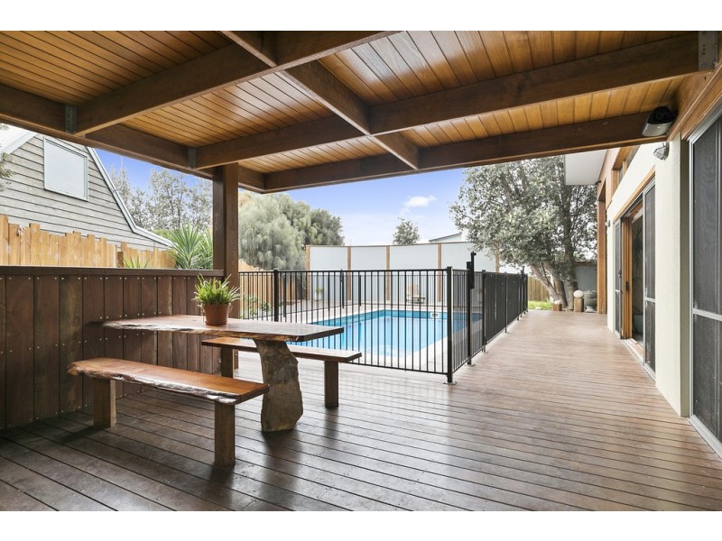 1 Tahiti Court, Cape Woolamai VIC 3925