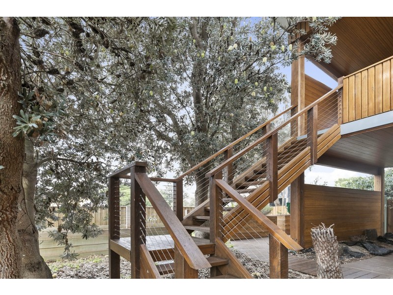1 Tahiti Court, Cape Woolamai VIC 3925