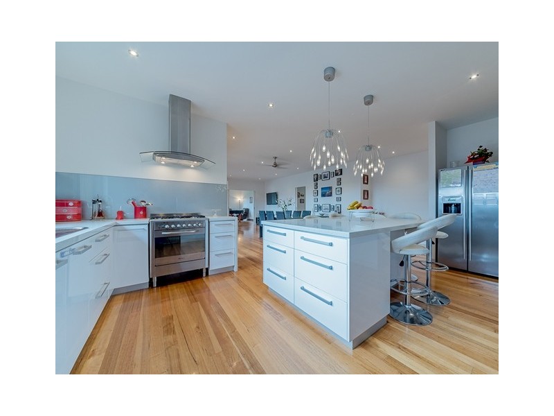 39 Seagrove Way, Cowes VIC 3922