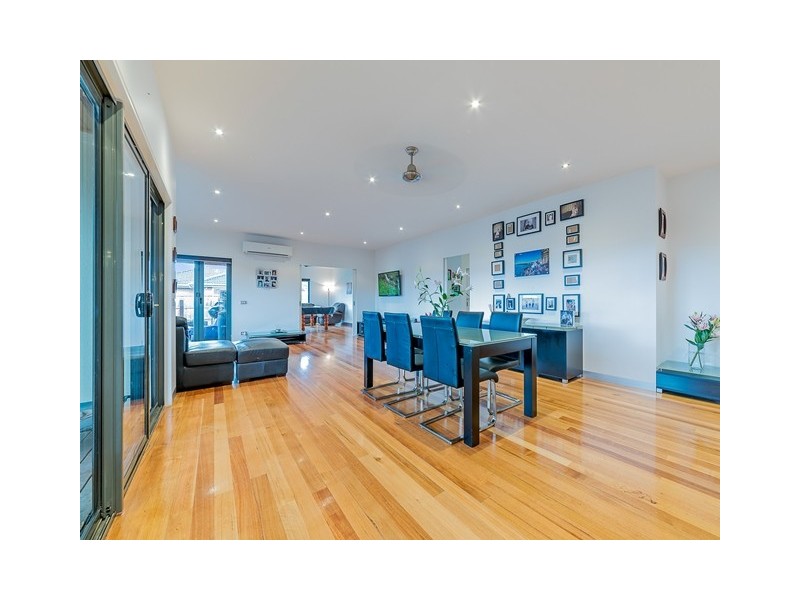 39 Seagrove Way, Cowes VIC 3922