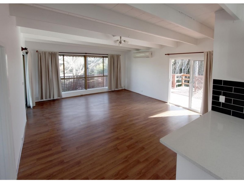 32 Beachcomber Avenue, Smiths Beach VIC 3922