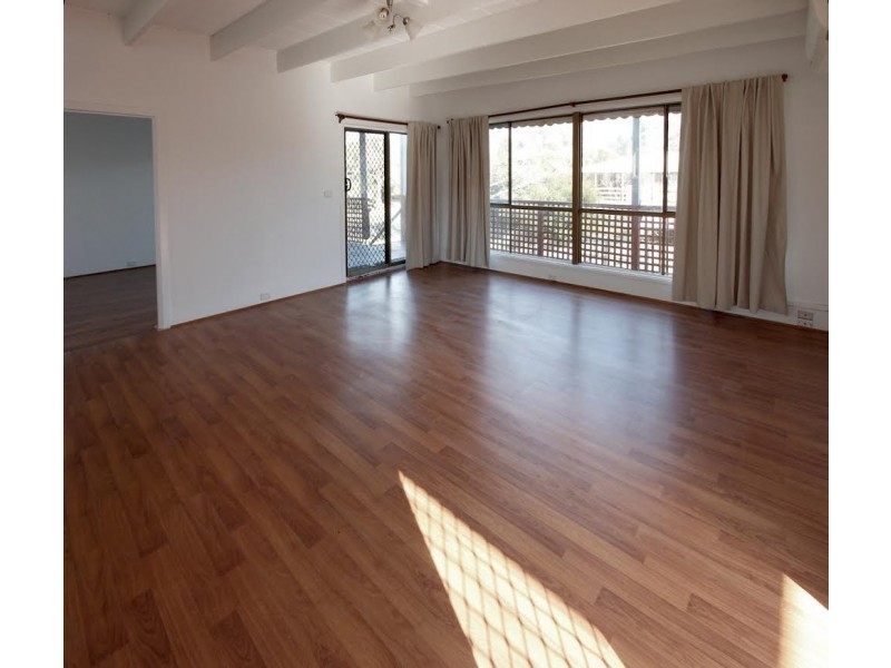 32 Beachcomber Avenue, Smiths Beach VIC 3922