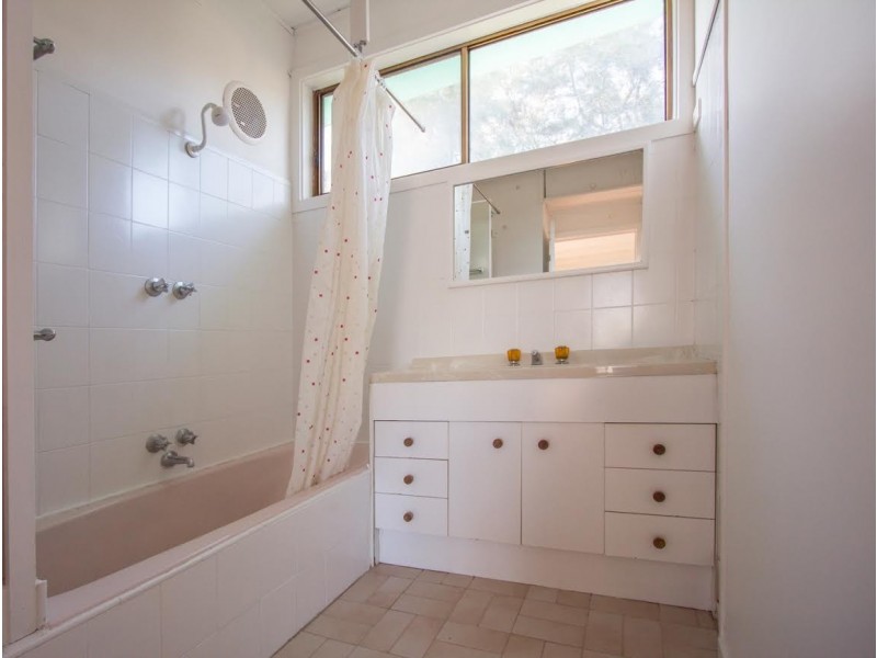 32 Beachcomber Avenue, Smiths Beach VIC 3922