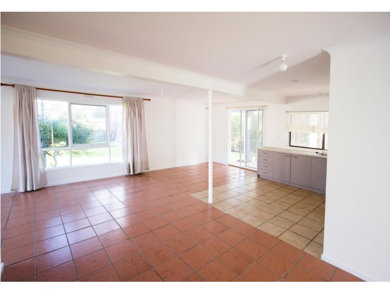 32 Beachcomber Avenue, Smiths Beach VIC 3922