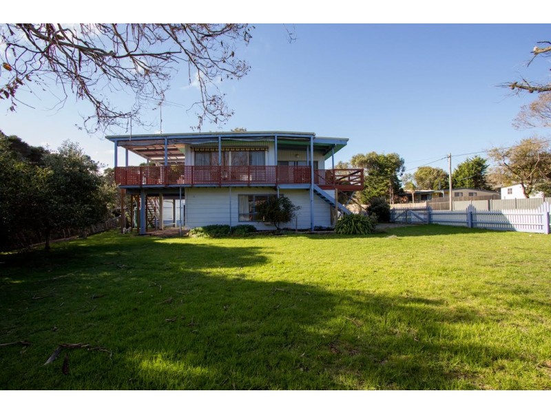 32 Beachcomber Avenue, Smiths Beach VIC 3922