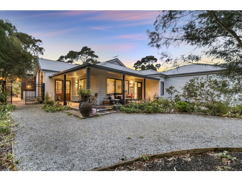 14 Honeyeater Drive, Silverleaves VIC 3922