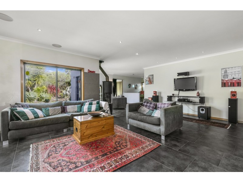 14 Honeyeater Drive, Silverleaves VIC 3922