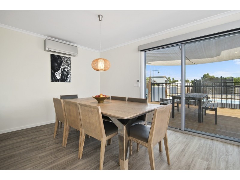 5 Seagrass Avenue, Cowes VIC 3922