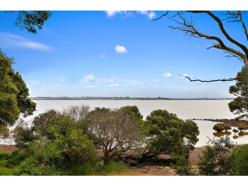 19 Rennison Road, Newhaven VIC 3925