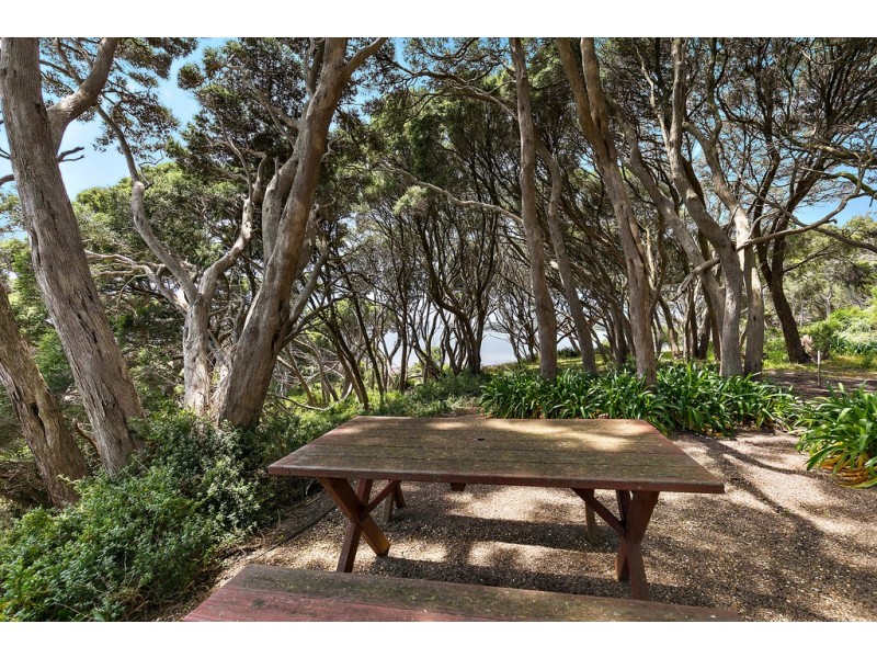 19 Rennison Road, Newhaven VIC 3925