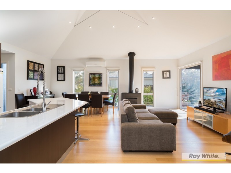 3/11 Douglas Road, Cowes VIC 3922