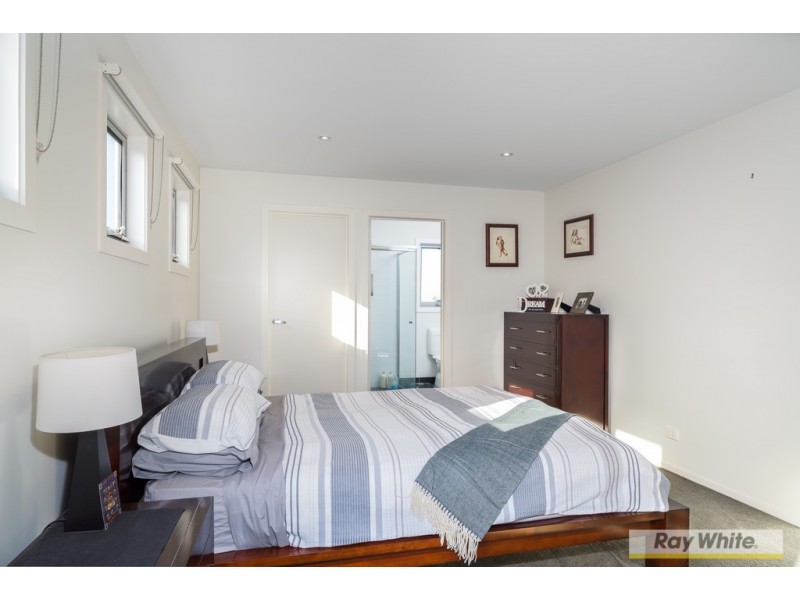 3/11 Douglas Road, Cowes VIC 3922