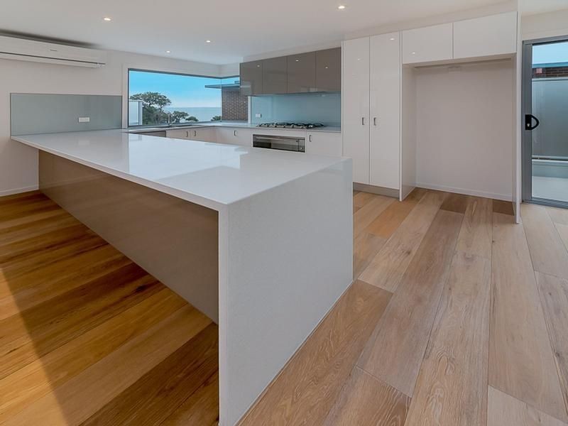 3/4 Osbourne Avenue, Cowes VIC 3922