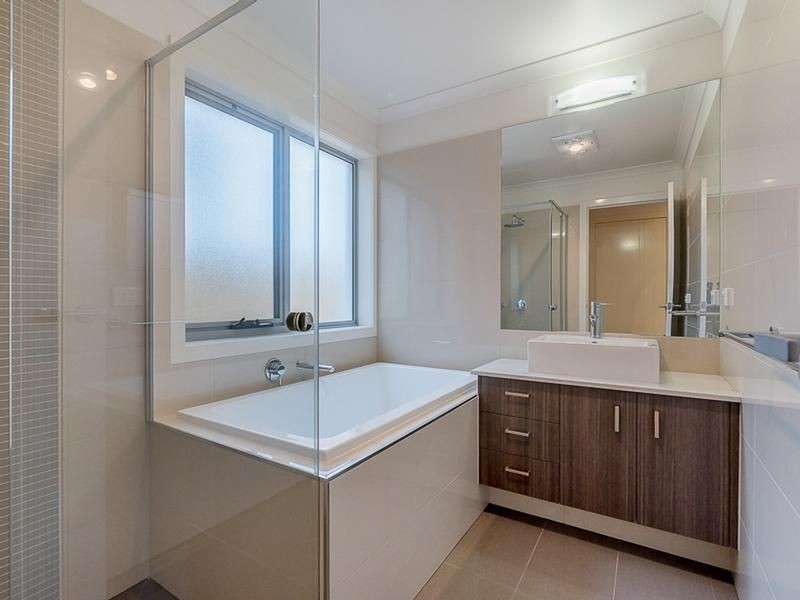 3/4 Osbourne Avenue, Cowes VIC 3922