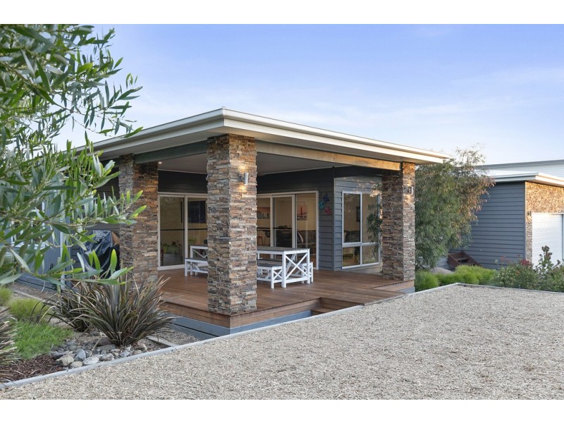 9 Spaven Court, Cowes VIC 3922