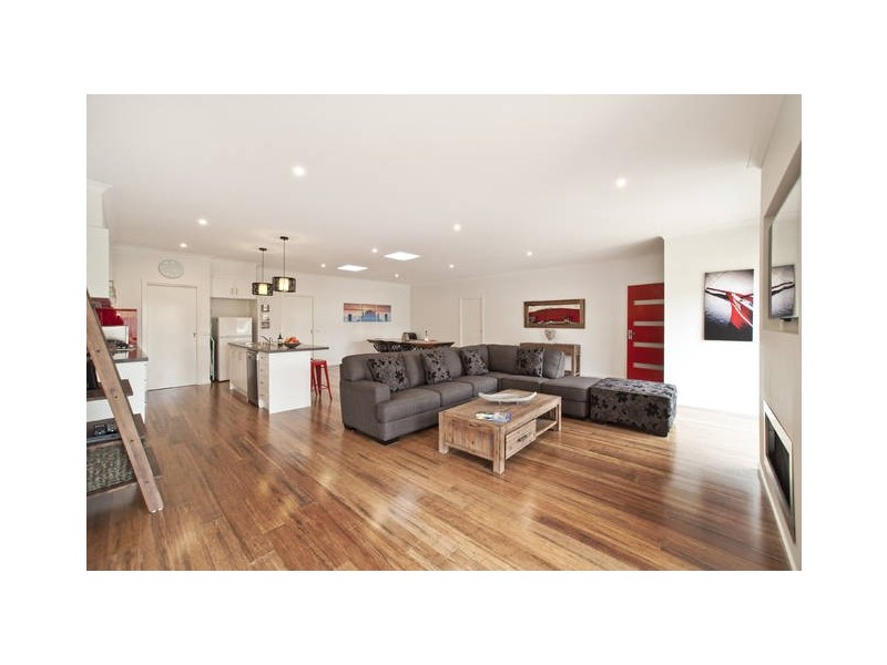 9 Spaven Court, Cowes VIC 3922