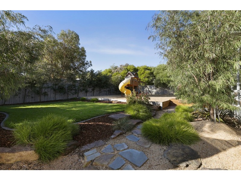 9 Spaven Court, Cowes VIC 3922