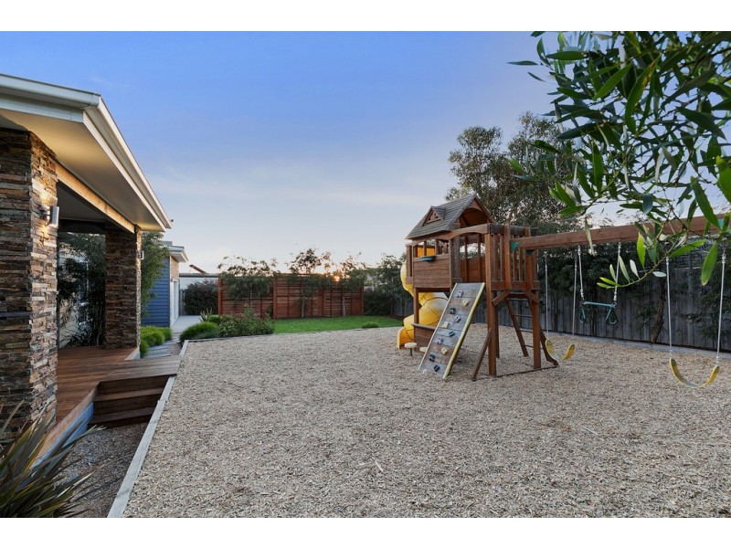 9 Spaven Court, Cowes VIC 3922