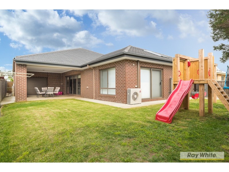 10 Boobook Grove, Cowes VIC 3922