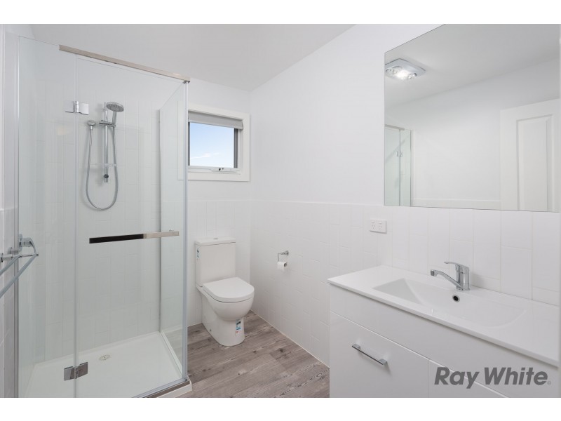 8 Silverstone Drive, Cowes VIC 3922