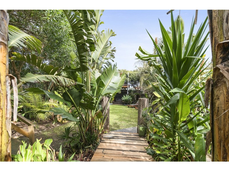 19 Alvina Crescent, Surf Beach VIC 3922