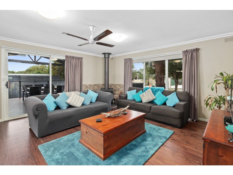 50 Churchill Drive, Cowes VIC 3922