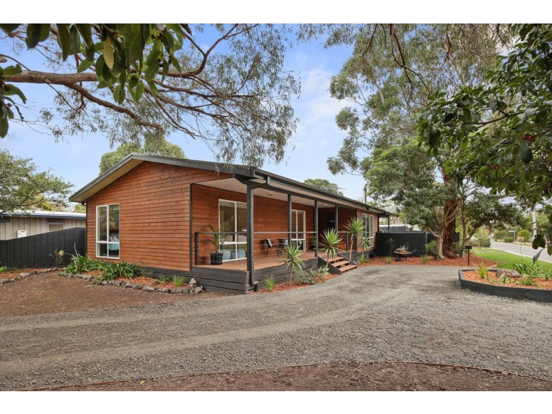 50 Churchill Drive, Cowes VIC 3922
