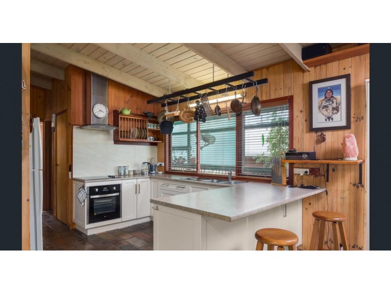 50 Justice Road, Cowes VIC 3922